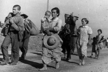 Població de les Terres de l'Ebre fugint de la guerra. 1938.